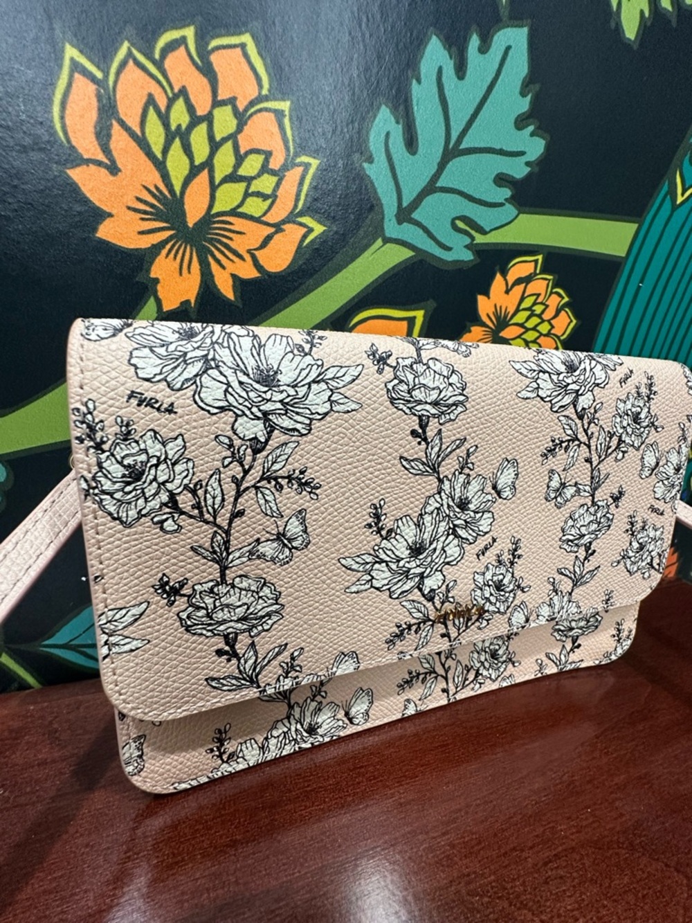 Furla Floral Leather Wallet on Chain / Crossbody Clutch - Picture 5 of 13